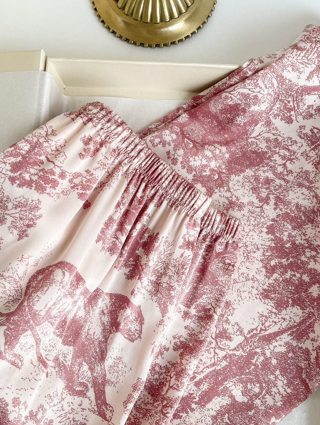 Pyjama Femme Satin de Soie Rose Imprimé – Ensemble Chic Manches Longues