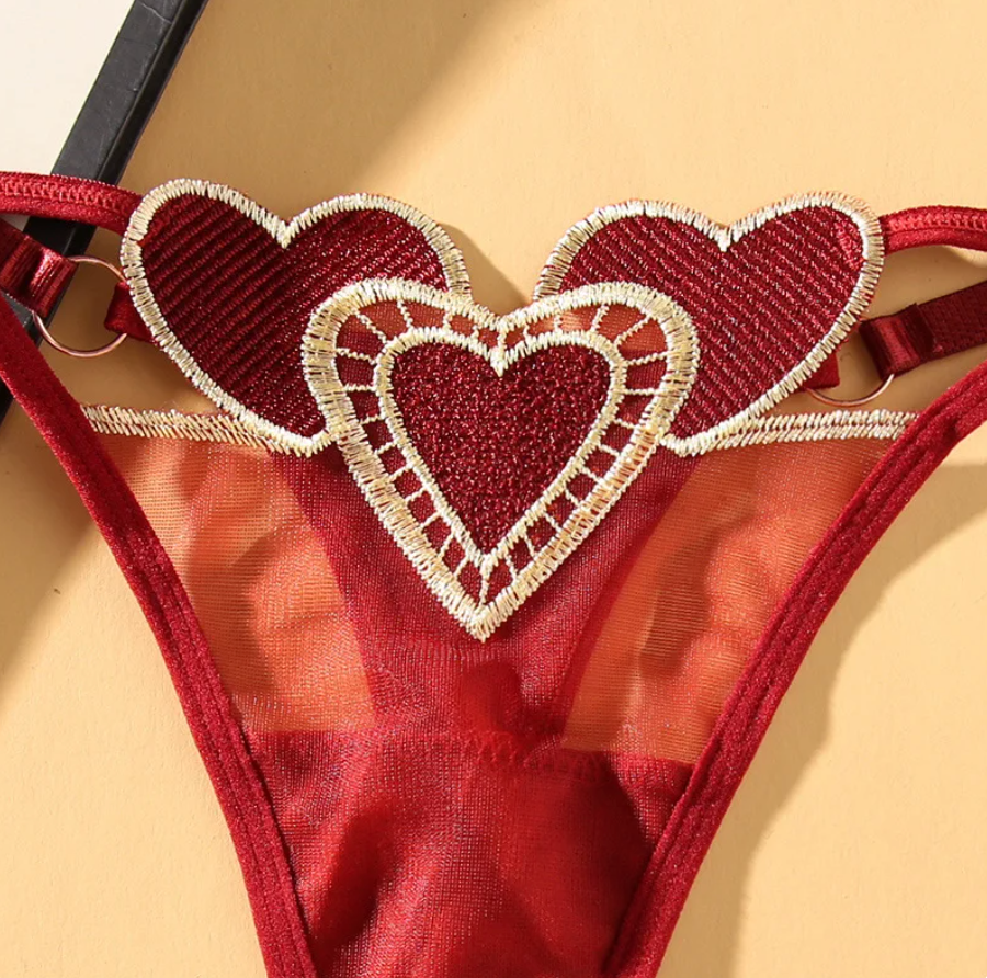 String Brodée Cœur