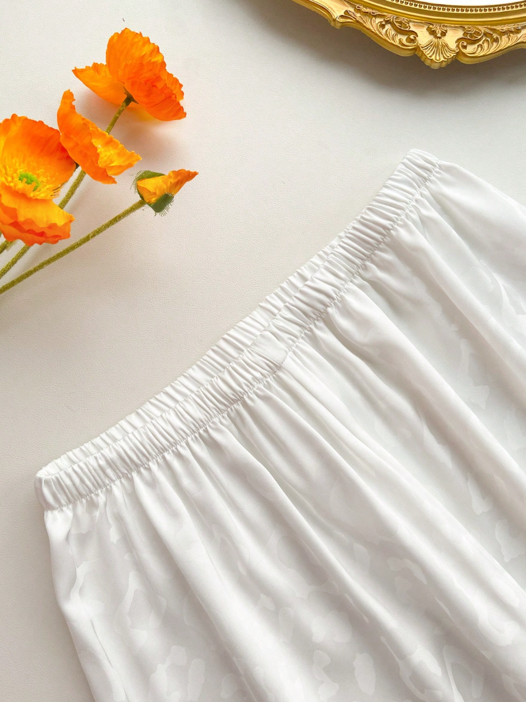 Pyjama Femme Léopard Blanc – Ensemble Long Chic & Confort