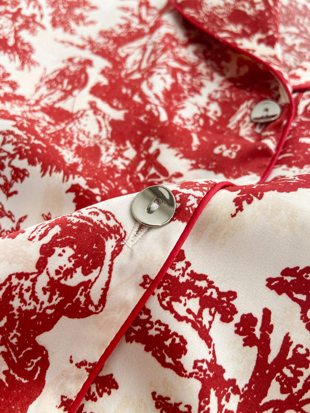 Pyjama Femme Soie Glacée Imprimé Encre – Élégance & Confort