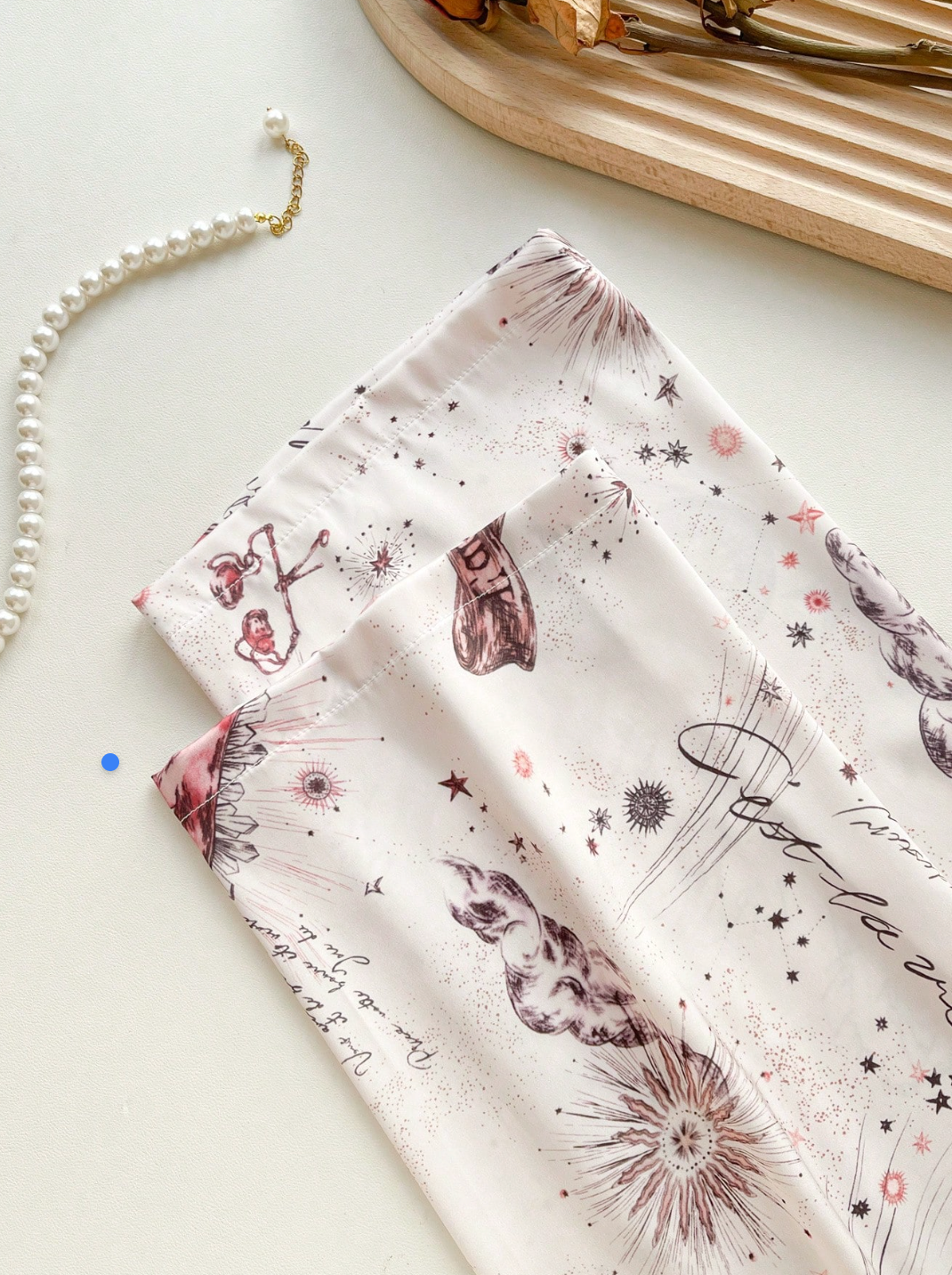 Pyjama Femme Satin Imprimé Rose – Ensemble 2 Pièces Élégant