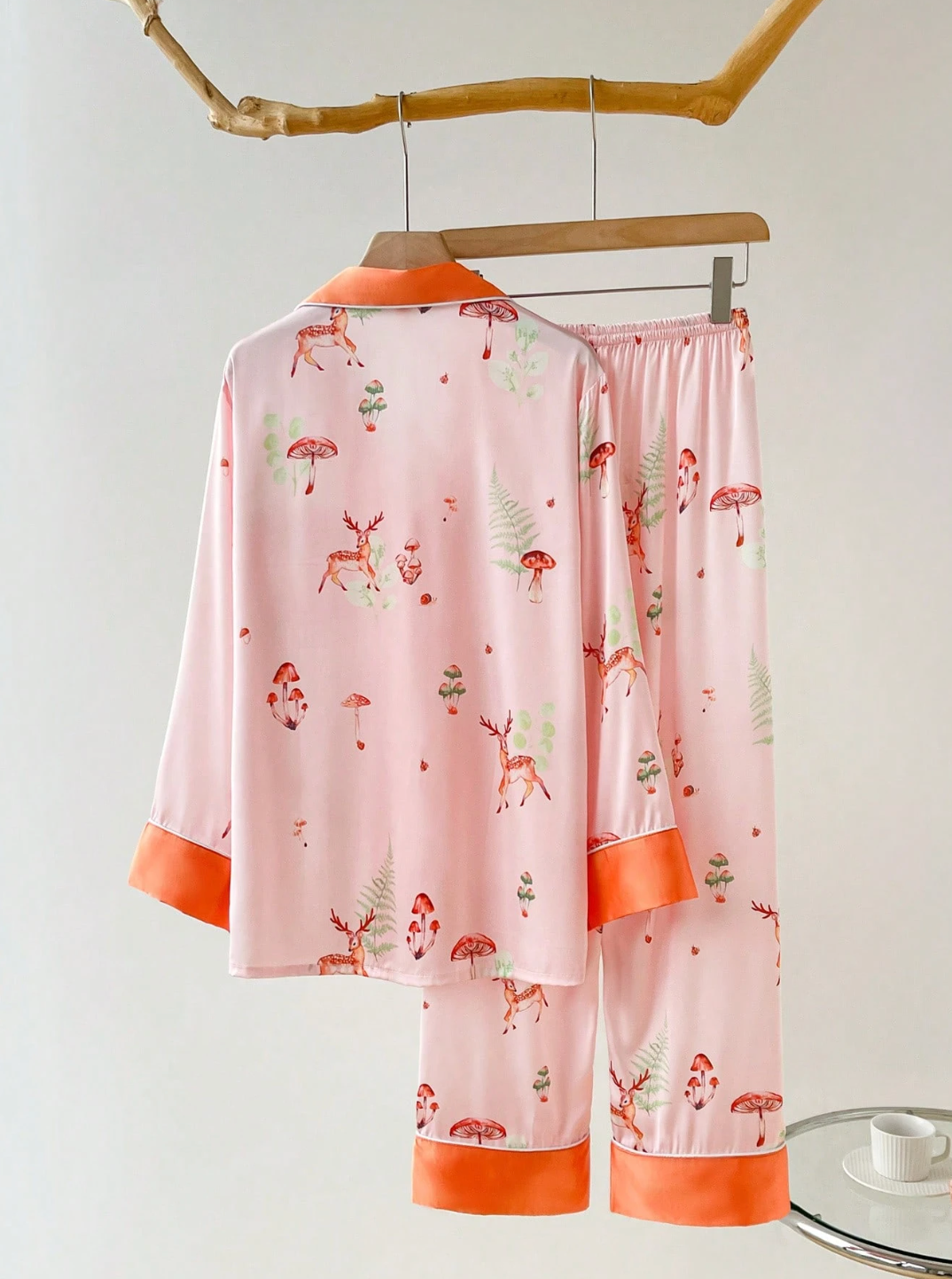 Pyjama Femme Imprimé Animal Tropical – Ensemble 2 Pièces Élégant