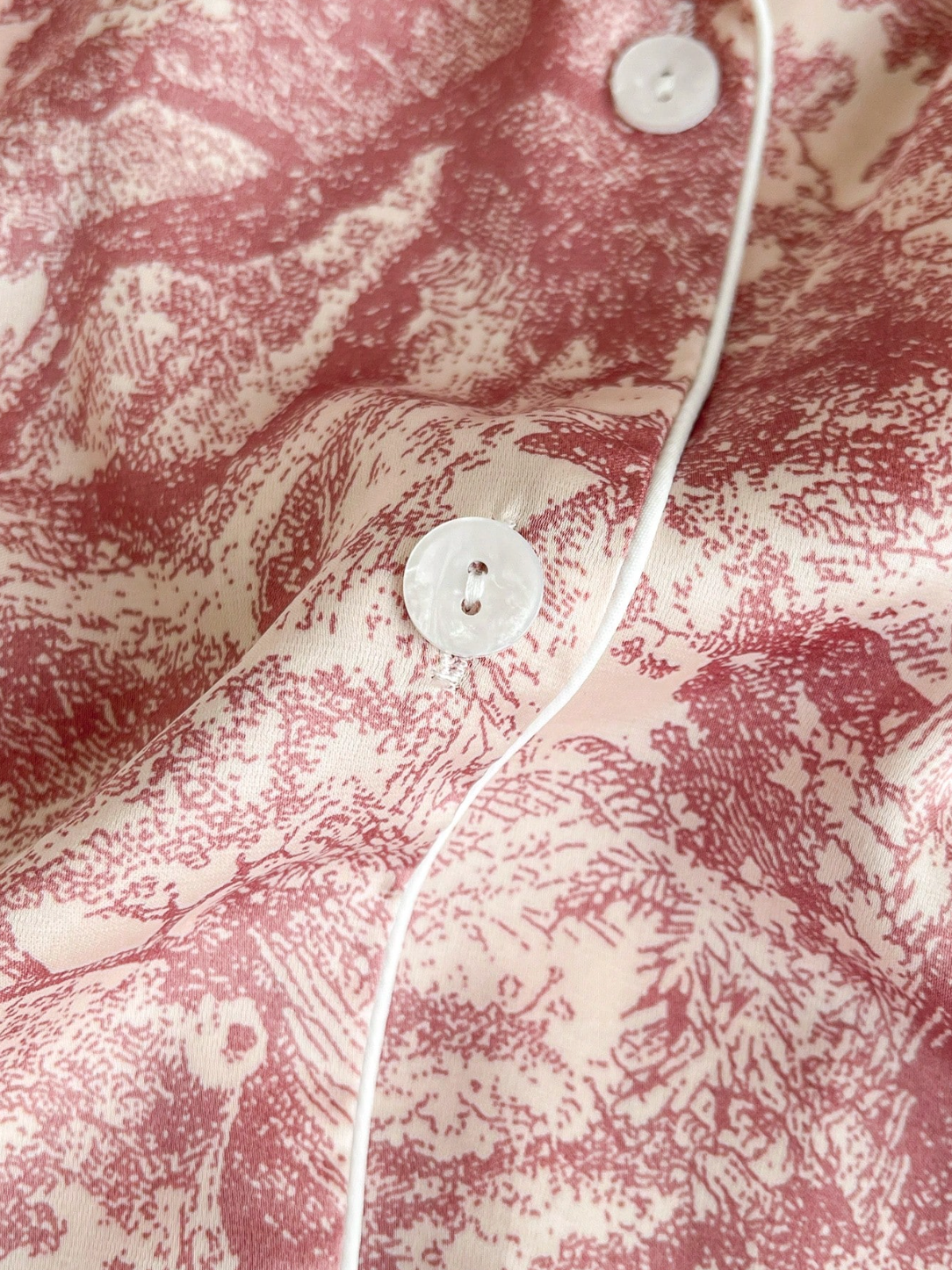 Pyjama Femme Satin de Soie Rose Imprimé – Ensemble Chic Manches Longues