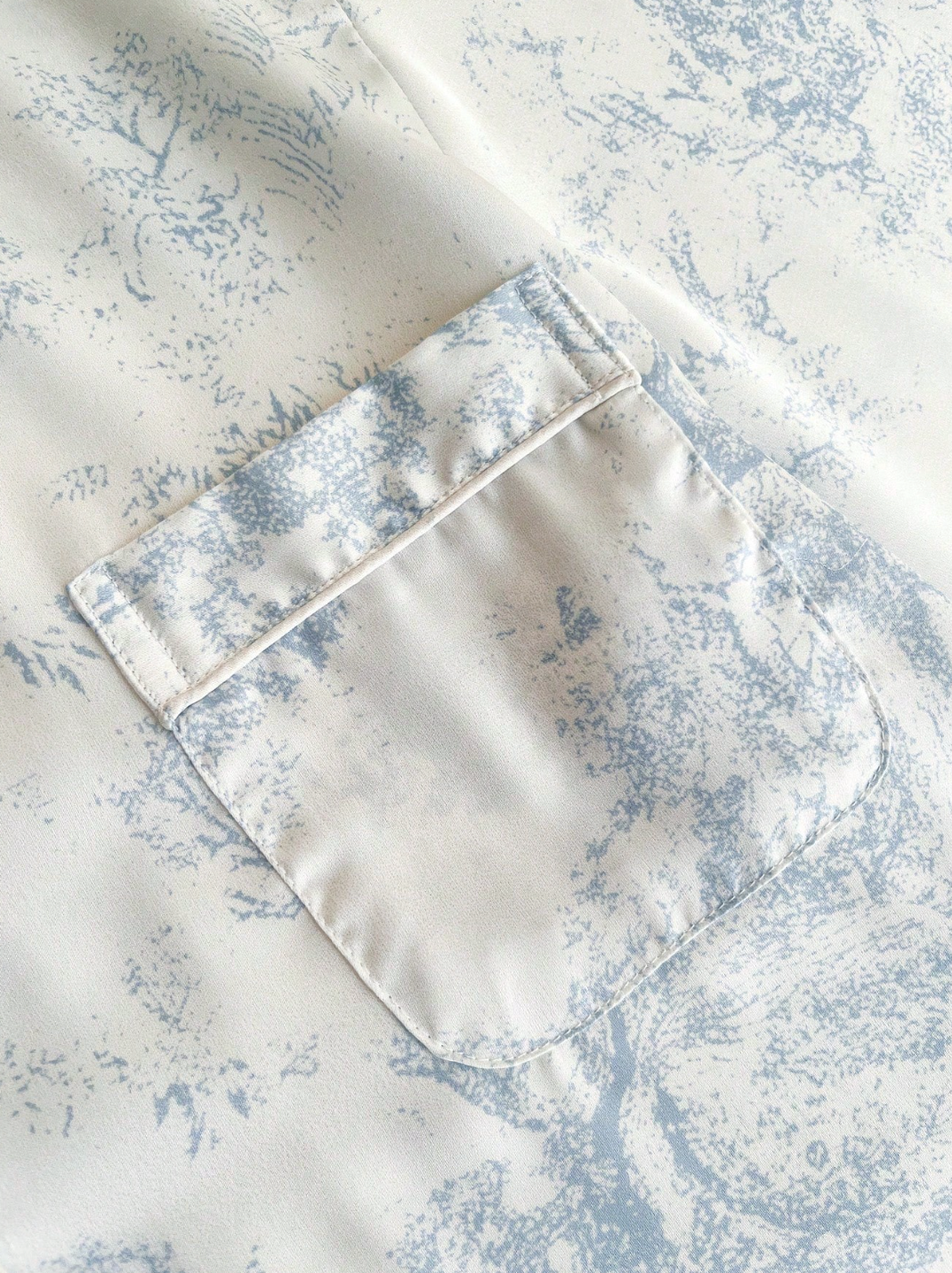 Pyjama Femme Satin de Soie Imprimé – Chemise & Pantalon 2 Pièces Élégant