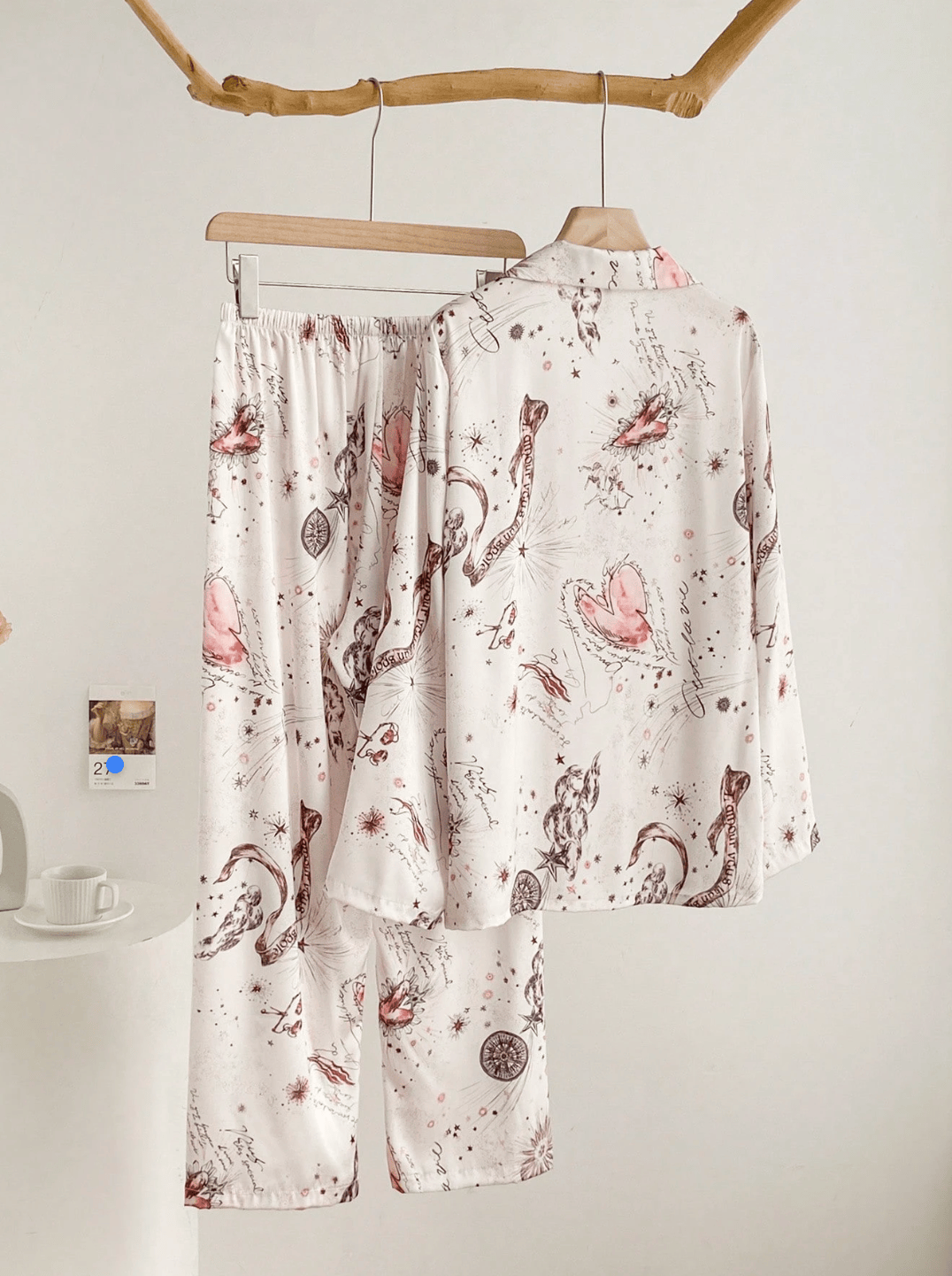 Lingeries Féminine Ensemble pyjama femme Pyjama Femme Satin Imprimé Rose – Ensemble 2 Pièces Élégant