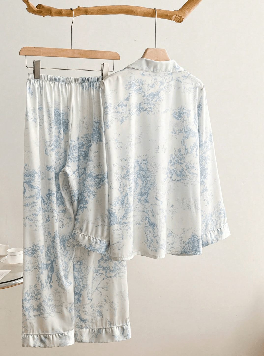 Lingeries Féminine Pyjama femme Pyjama Femme Satin de Soie Imprimé – Chemise & Pantalon 2 Pièces Élégant